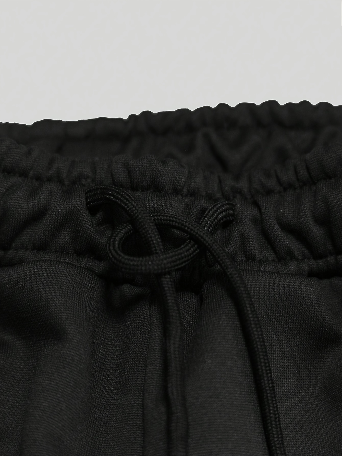 Męskie, oversize'owe, gotyckie – Gothic Streetwear Brand recenzja i cena